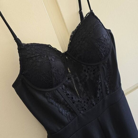 Iris black jumpsuit, lace bodice, nwot, s - Picture 4 of 7